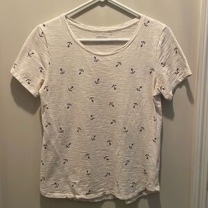 Small anchor print everyday tee
